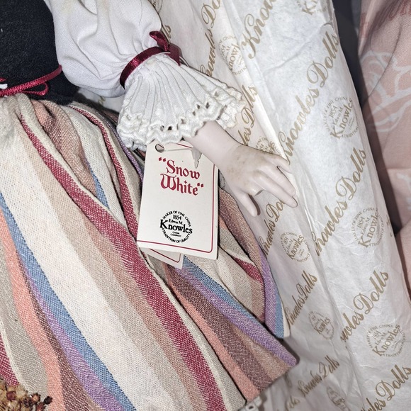 Vintage Porcelain SNOW WHITE-217A Artist Diana Effner porcelain Doll Knowles - Picture 5 of 12